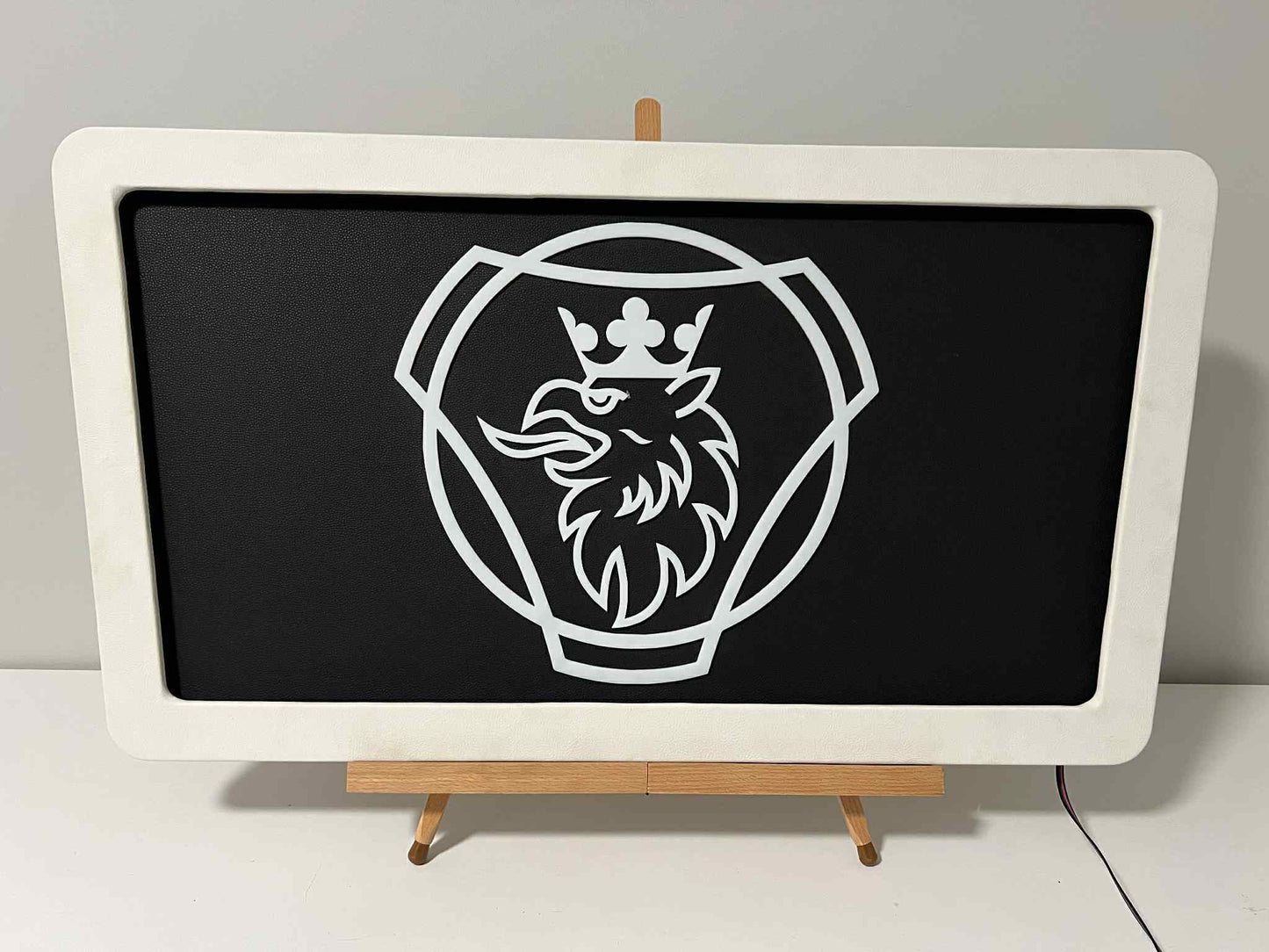 Scania bakveggsplater firkanta