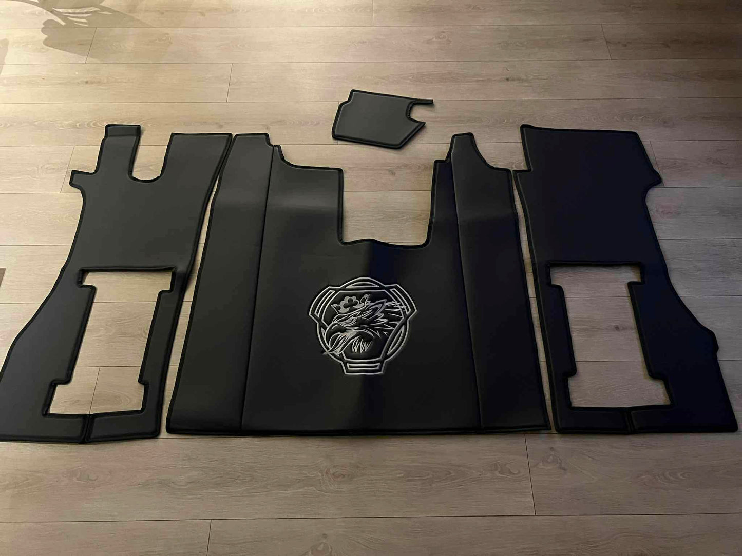 Mattesett standard Scania